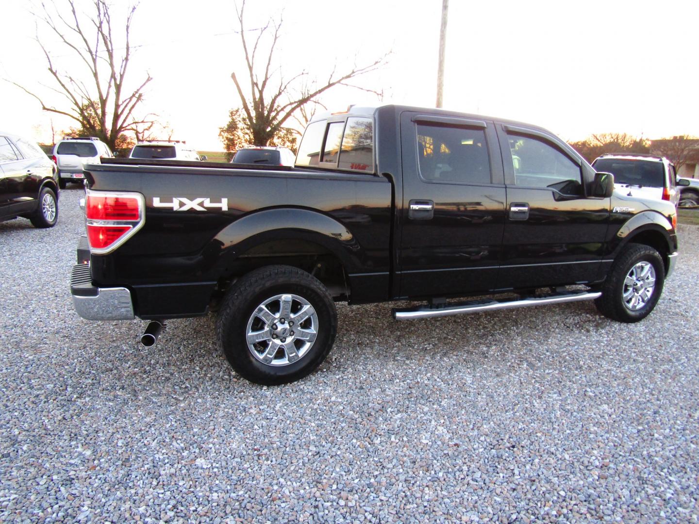 2014 Black /Gray Ford F-150 XL SuperCrew 5.5-ft. Bed 4WD (1FTFW1EF3EK) with an 5.0L V8 engine, Automatic transmission, located at 15016 S Hwy 231, Midland City, AL, 36350, (334) 983-3001, 31.306210, -85.495277 - Photo#7